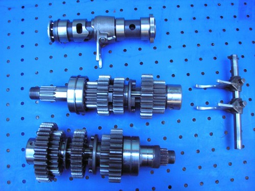 Cambio albero motore gpz 750 - albero,